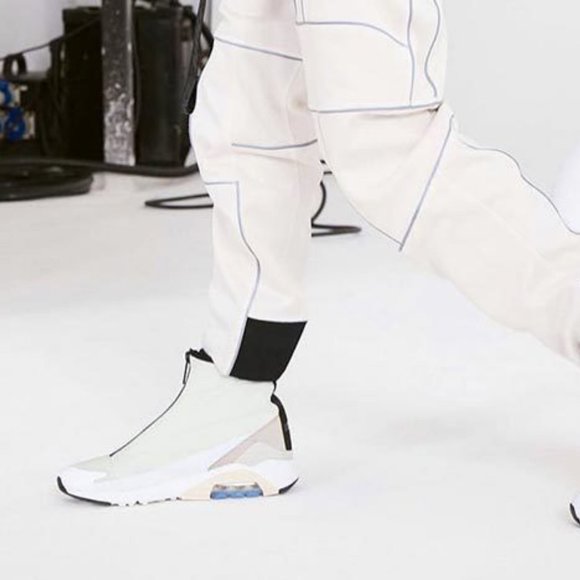 NIKE X AMBUSH AIR MAX 180 HI in White - Picture 11 of 12